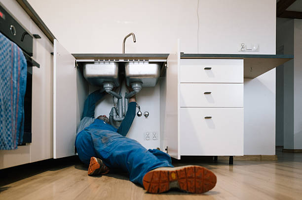 Professional Leak Detection technician working in Plainsboro, NJ